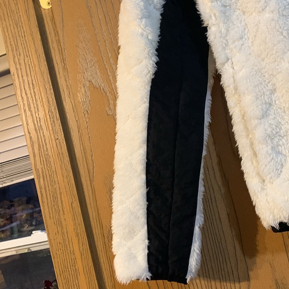 Calvin Klein Jacket - Picture 6 of 9